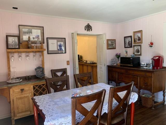 Tombstone Bordello Bed & Breakfast Экстерьер фото